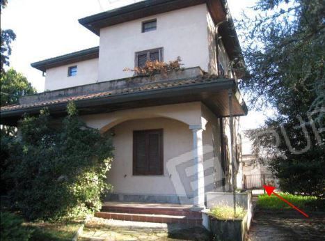 Villa in residenziale in Via Roccolo 5