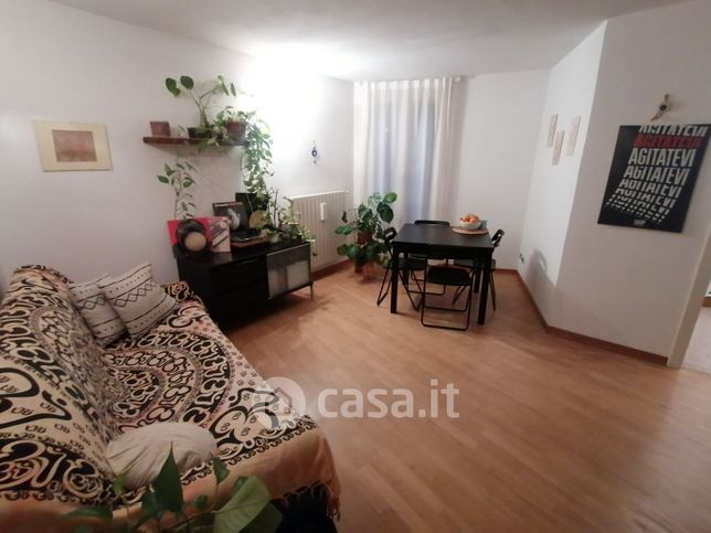 Appartamento in residenziale in Via Castellata 9