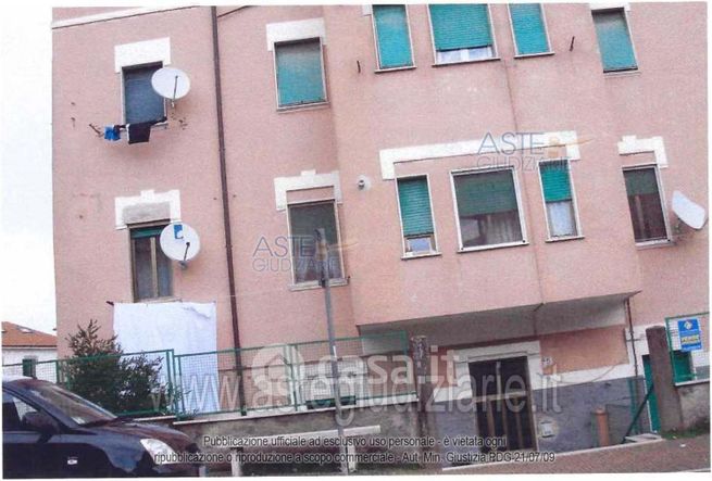 Appartamento in residenziale in Via Latina 3