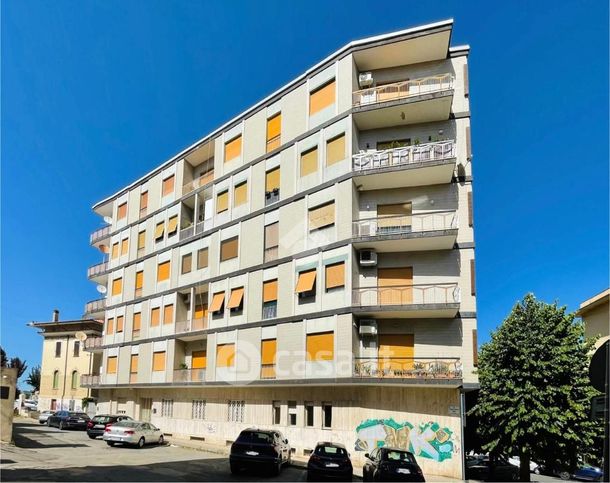 Appartamento in residenziale in Via Nicola Serra 22