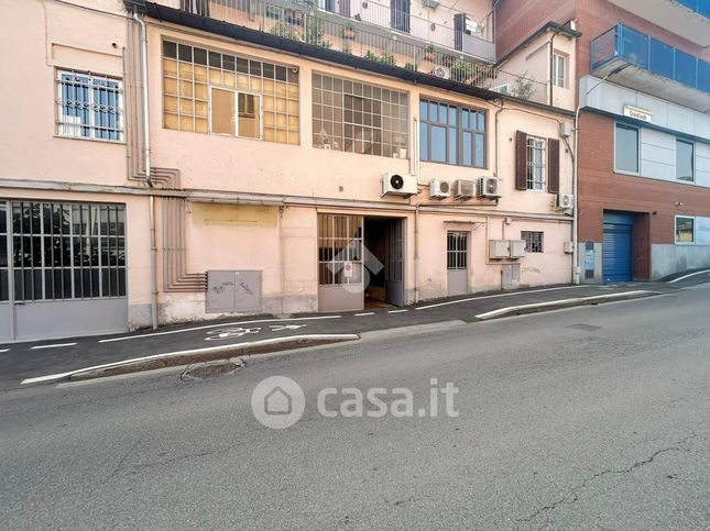 Capannone in commerciale in Via dei Mulini 5
