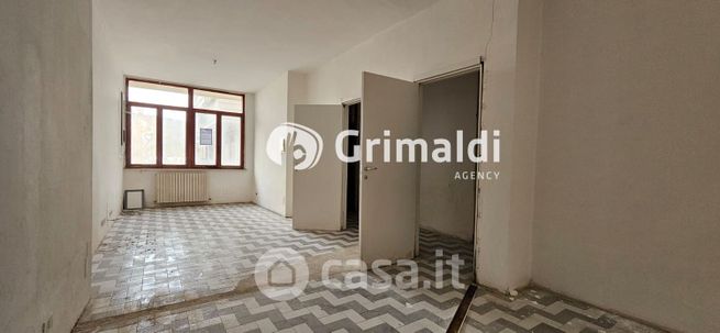 Ufficio in commerciale in Viale Giovanni Bovio 129