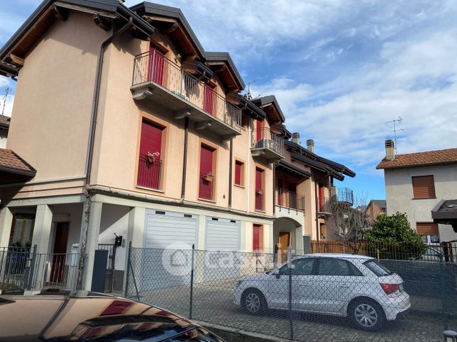 Villetta a schiera in residenziale in Via Nazionale