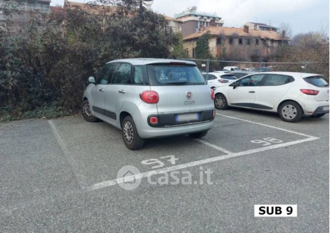 Garage/posto auto in residenziale in Via della Repubblica 12