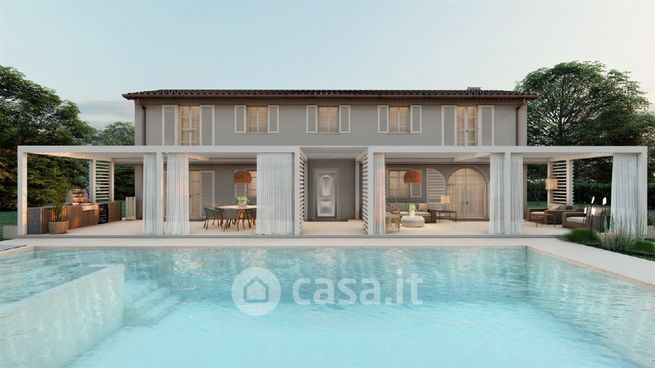 Villa in residenziale in Via Cremona 389