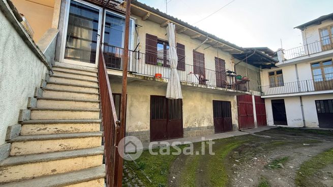 Appartamento in residenziale in Via MALAROSSA 11