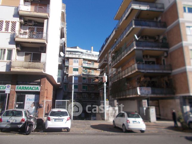 Garage/posto auto in residenziale in Viale Somalia 243