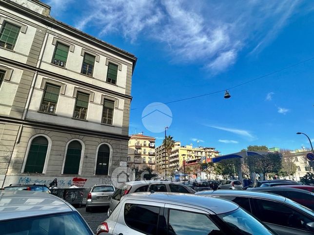 Capannone in commerciale in Via Benedetto Cairoli 1