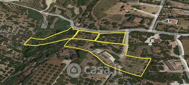 Terreno edificabile in residenziale in Contrada Acquavite 411