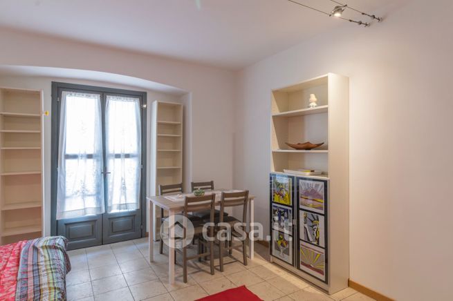 Appartamento in residenziale in Via Alessandro Tadino 13
