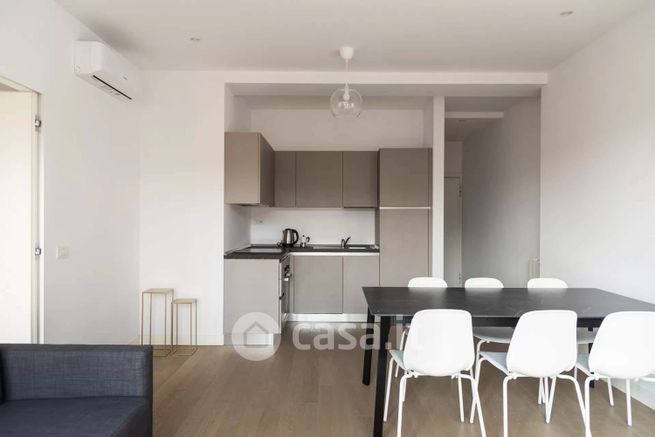 Appartamento in residenziale in Via Melchiorre Gioia 1