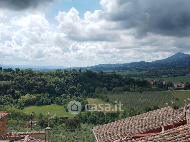 Casa indipendente in residenziale in Via Solferino