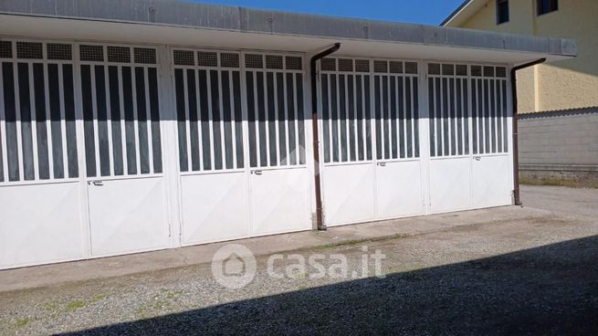 Box/posto auto in residenziale in Via Padre Angelico 36