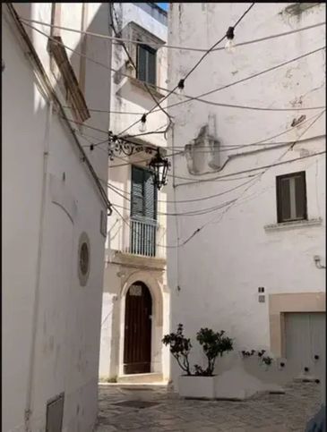 Box/posto auto in residenziale in Via Arco Valente