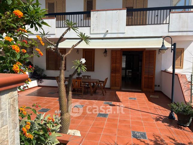 Appartamento in residenziale in Via Vietri