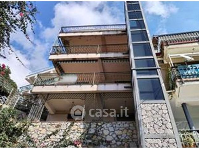 Appartamento in residenziale in Via Otto Geleng 65