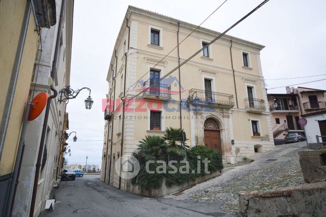 Appartamento in residenziale in Via Interzati 1