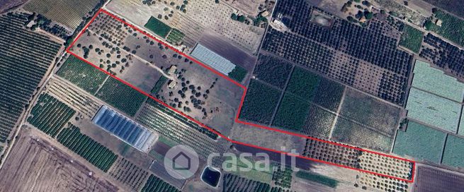 Terreno agricolo in commerciale in