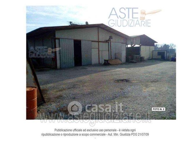 Capannone in commerciale in Via Orvieto 14