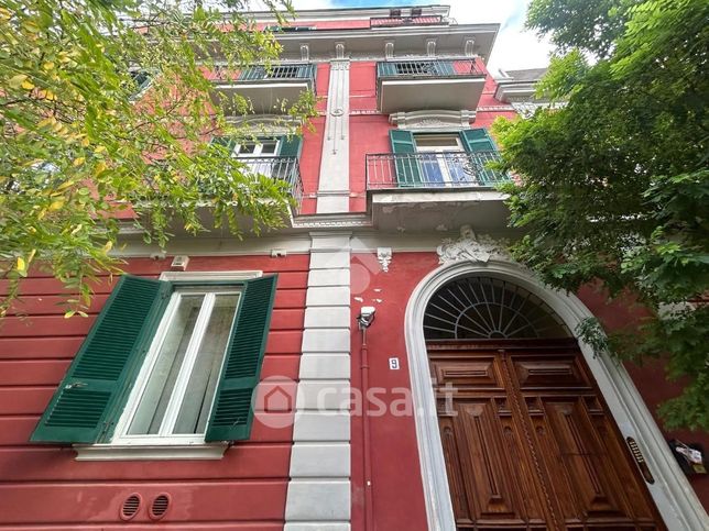 Appartamento in residenziale in Via Giuseppe Cotronei 9