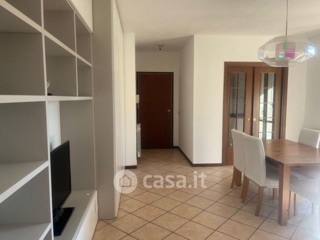 Appartamento in residenziale in Viale I Maggio 115