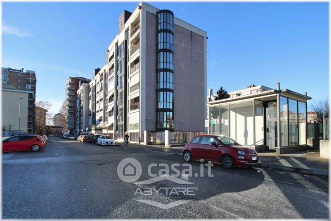 Garage/posto auto in residenziale in Via Giuditta Sidoli 30