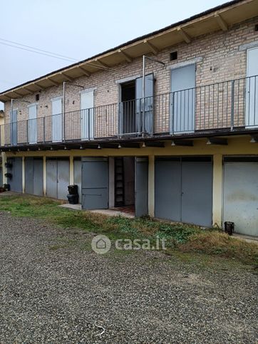 Box/posto auto in residenziale in SP26