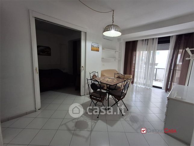 Appartamento in residenziale in Viale Principe Umberto 40