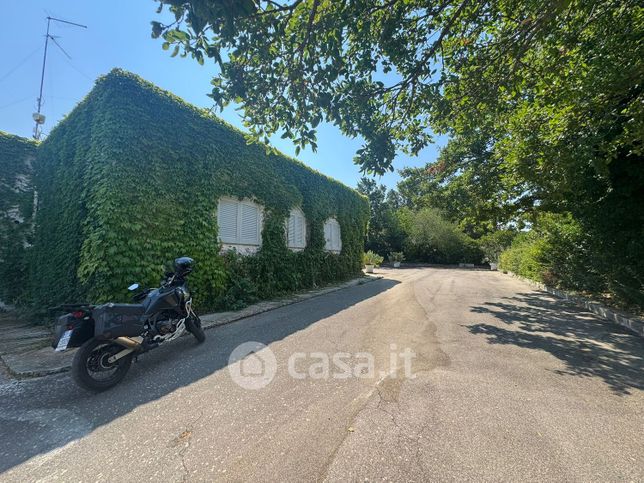 Villa in residenziale in SP58