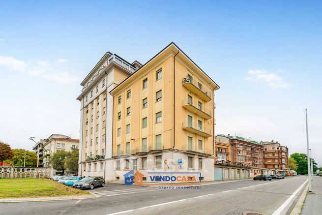Appartamento in residenziale in Corso Dante Alighieri 2