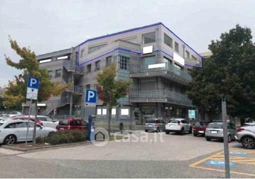 Ufficio in commerciale in Via Maso della Pieve 60 /A