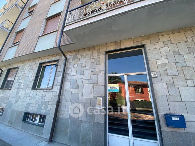 Ufficio in commerciale in Via Frejus 47