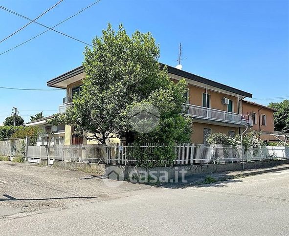 Appartamento in residenziale in Via Dante 94