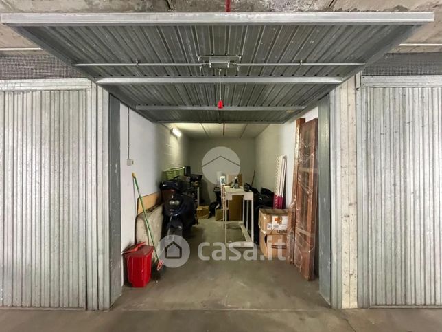 Garage/posto auto in residenziale in Via XXV Aprile 68