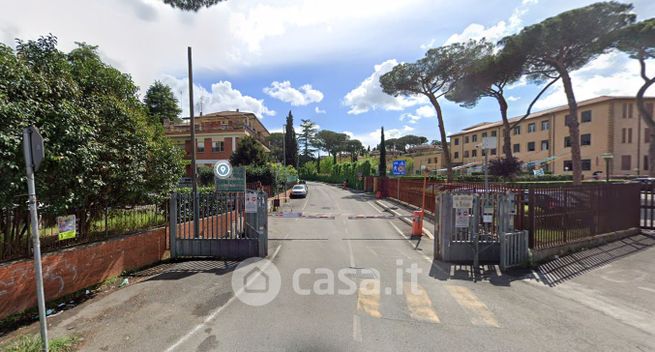 Appartamento in residenziale in Piazza di Valle Alessandra 1