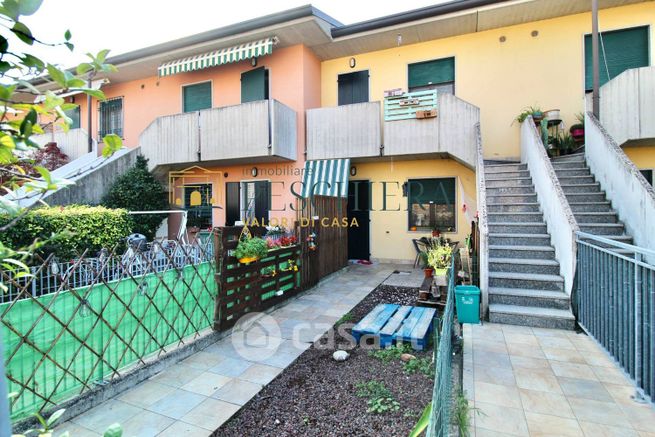 Appartamento in residenziale in Via de Monte 15