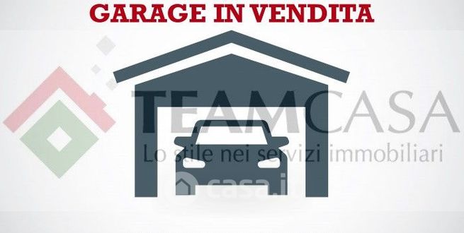 Box/posto auto in residenziale in Via Roma