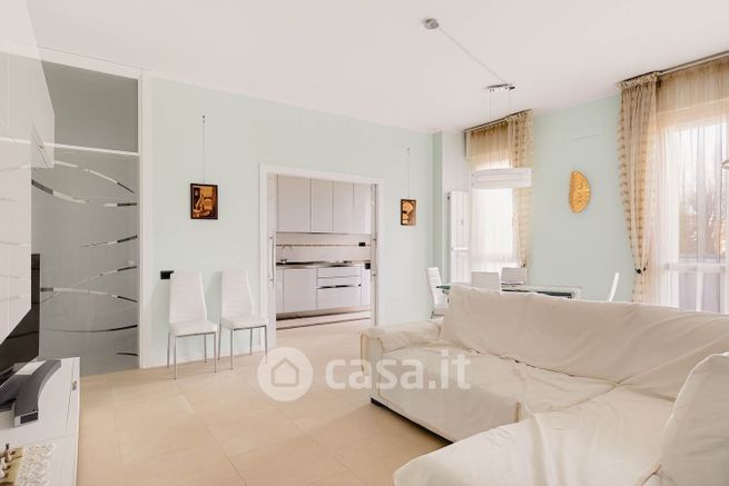 Appartamento in residenziale in Via Ottorino Respighi 4