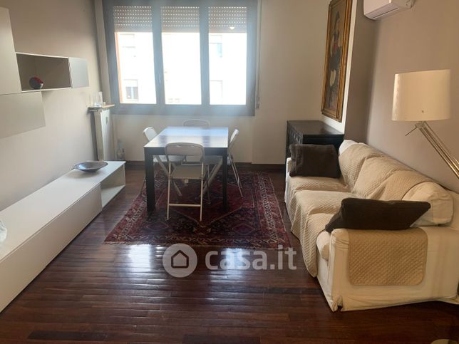 Appartamento in residenziale in Via Albani 55