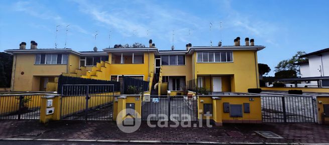 Appartamento in residenziale in Via dei Germani 5 a