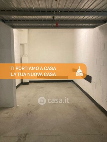 Box/posto auto in residenziale in Via Bonifacio