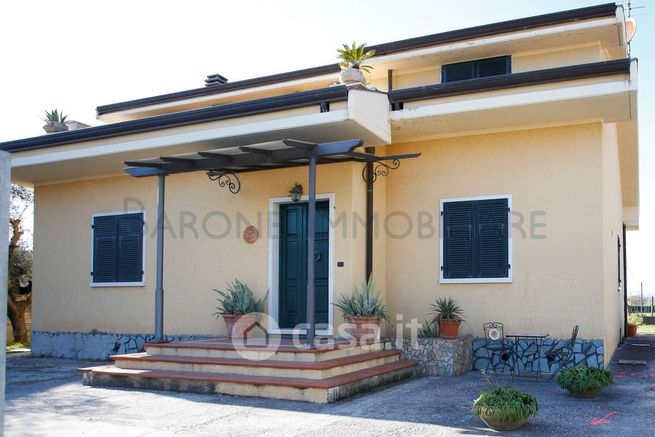 Casa indipendente in residenziale in Via Bolfano