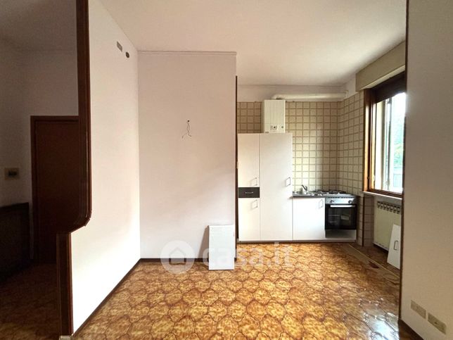 Appartamento in residenziale in Via Cremona