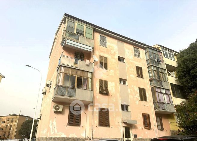 Appartamento in residenziale in Via Giacomo Leopardi 8