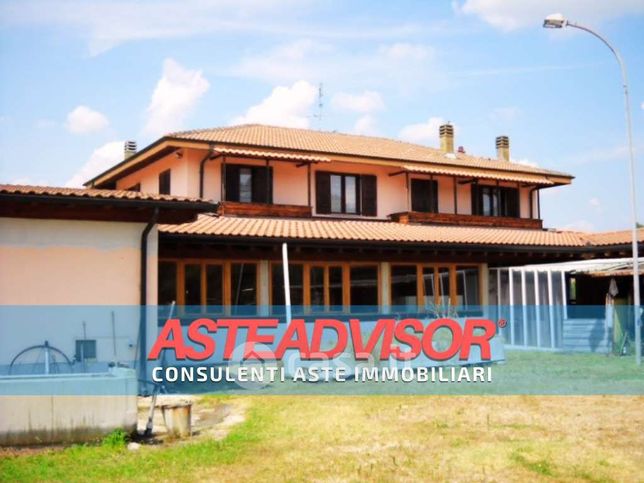Villa in residenziale in Via Cassarogna 163