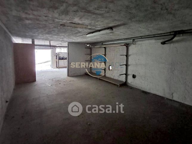 Box/posto auto in residenziale in Via Giacomo Puccini