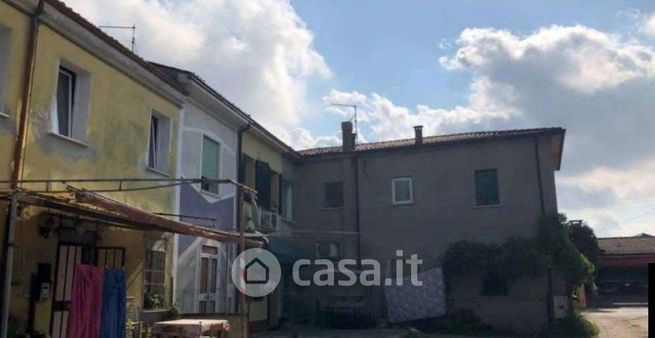 Appartamento in residenziale in Via Lev Tolstoj 4