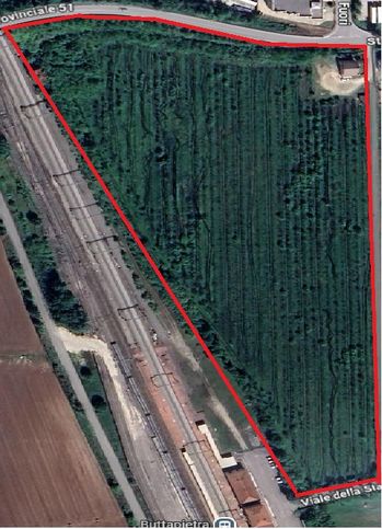 Terreno agricolo in commerciale in Via Provinciale Ovest 25