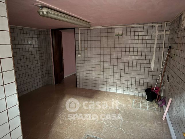 Box/posto auto in residenziale in Via Principe di Piemonte