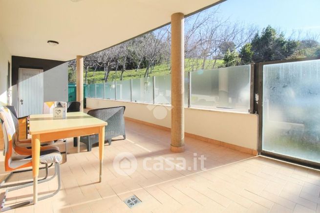 Appartamento in residenziale in Strada della Fontana 5